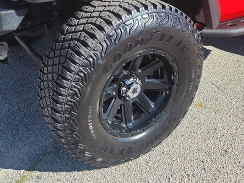 Used 2019 Jeep Wrangler Sport image 11