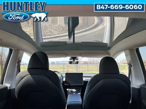 Used 2023 Tesla Model Y Performance AWD/4WD image 13