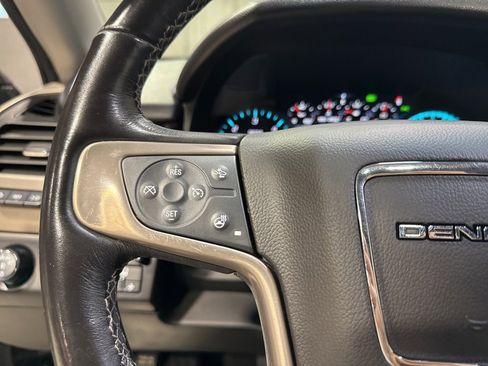 Used 2019 GMC Yukon Denali w/ Denali Ultimate Package image 13