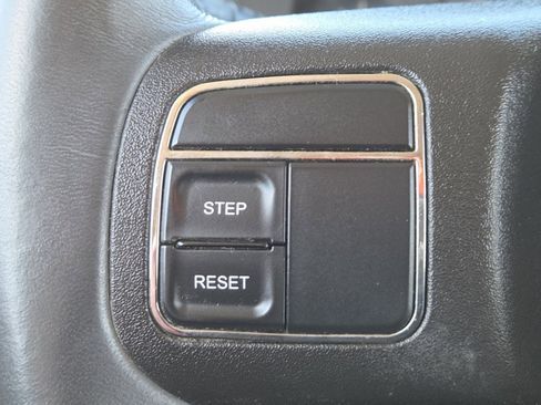 Used 2014 Jeep Patriot Latitude w/ Sun/Sound Group image 31