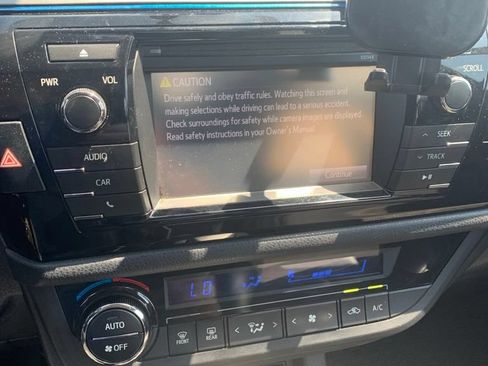 Used 2014 Toyota Corolla S FWD image 31