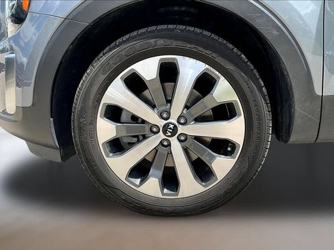 Used 2020 Kia Telluride S FWD image 33