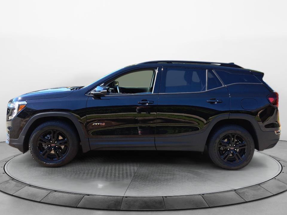 Used 2024 GMC Terrain AT4 AWD/4WD image 4