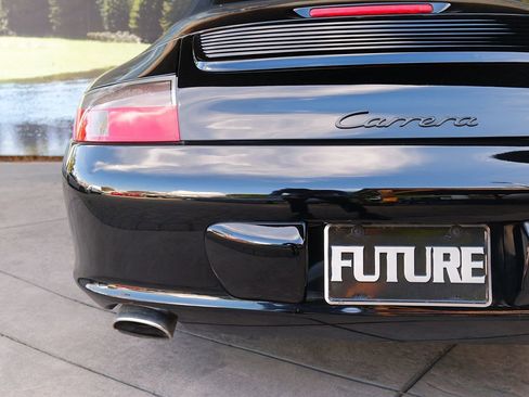 Used 2004 Porsche 911 Carrera image 32