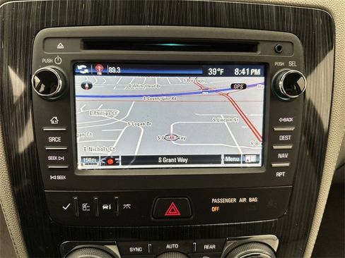 Used 2016 Chevrolet Traverse LT image 18