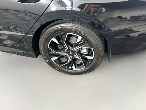 Used 2025 Hyundai Sonata SEL FWD image 11