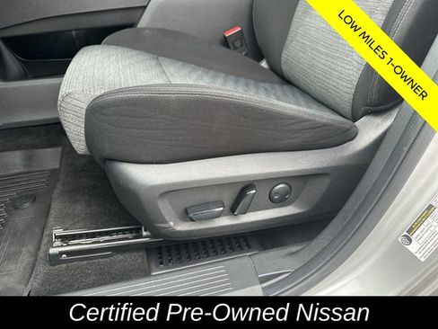 Certified 2023 Nissan Rogue SV image 25