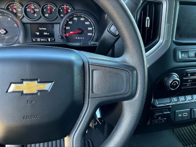 Certified 2022 Chevrolet Silverado 2500 Custom w/ Custom Value Package AWD/4WD image 15
