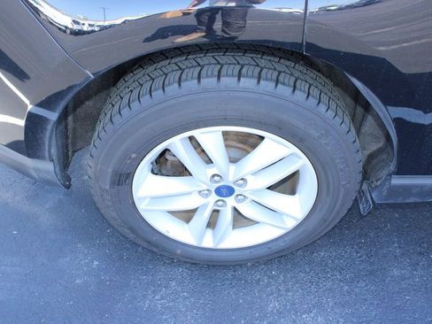 Used 2018 Ford Edge SEL w/ Equipment Group 201A image 5