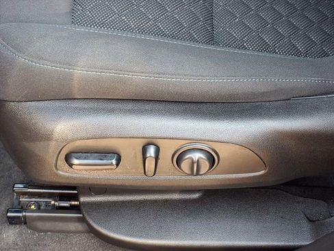 Used 2021 Chevrolet Blazer LT image 4