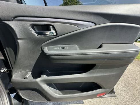 Used 2023 Honda Ridgeline RTL image 23