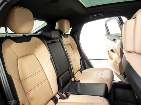 Certified 2024 Porsche Cayenne Coupe image 23