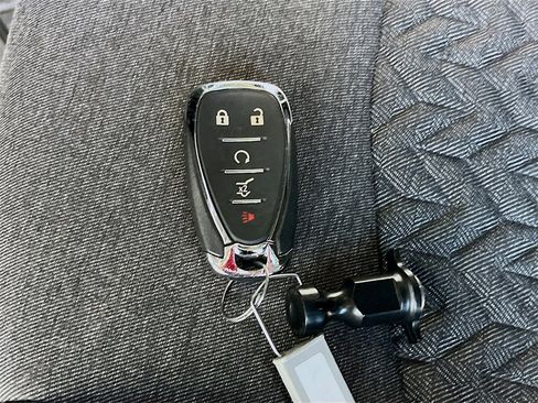 Used 2024 Chevrolet Equinox LT w/ LPO, Floor Liner Package image 30