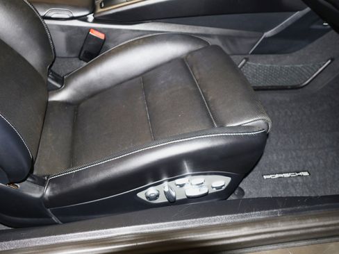 Used 2016 Porsche 911 Turbo image 45