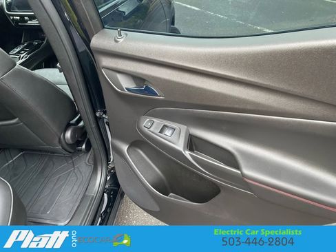 Used 2023 Chevrolet Bolt EUV Premier w/ Sun & Sound Package image 40