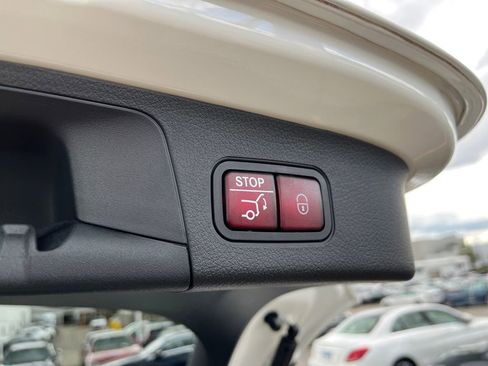 Certified 2025 Mercedes-Benz GLA 250 4MATIC image 26