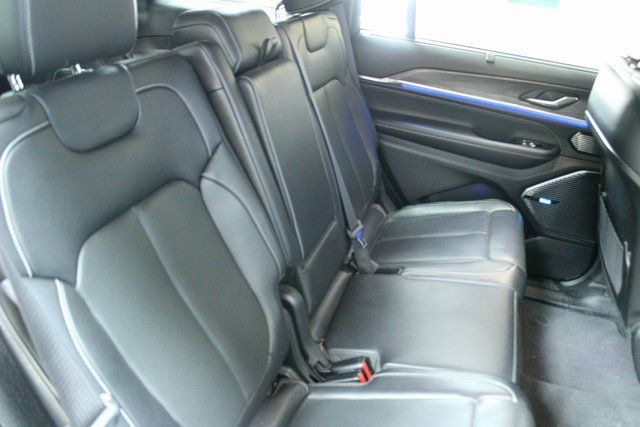 Used 2021 Jeep Grand Cherokee L Overland w/ Advanced Protech Group III AWD/4WD image 12
