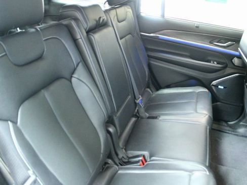 Used 2021 Jeep Grand Cherokee L Overland w/ Advanced Protech Group III AWD/4WD image 12