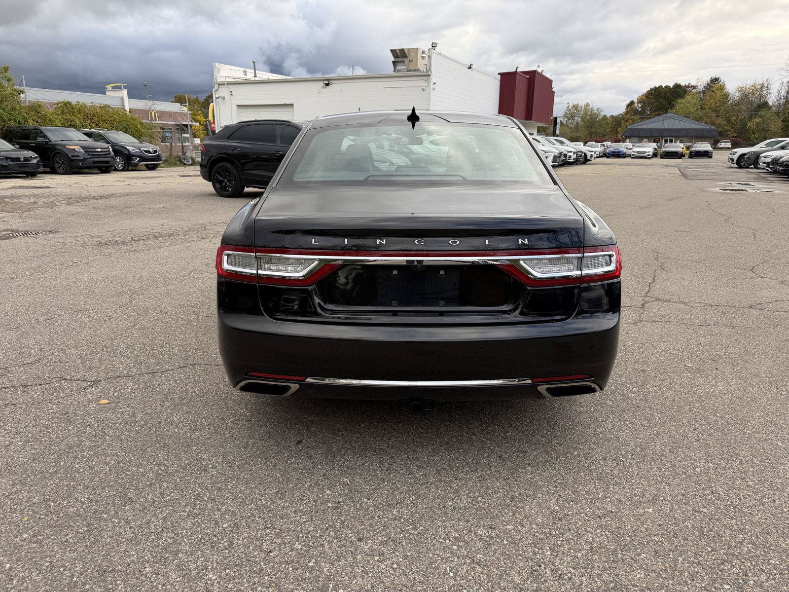 Used 2019 Lincoln Continental Reserve AWD/4WD image 8