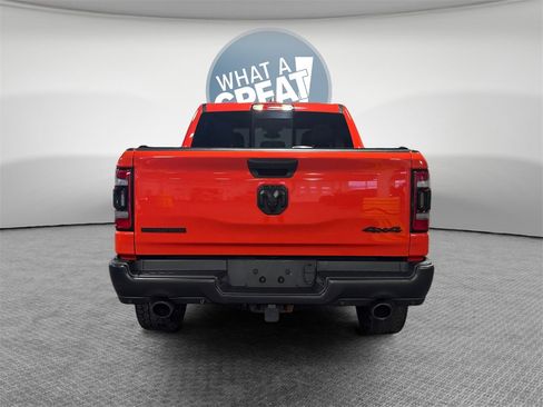 Used 2021 RAM 1500 Big Horn w/ Built-to-serve Edition image 5
