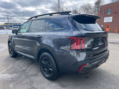 Certified 2025 Kia Sorento SX Prestige image 3