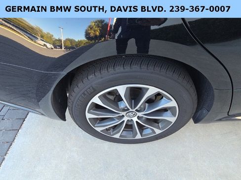 Used 2018 Toyota Avalon XLE w/ Protection Package image 38