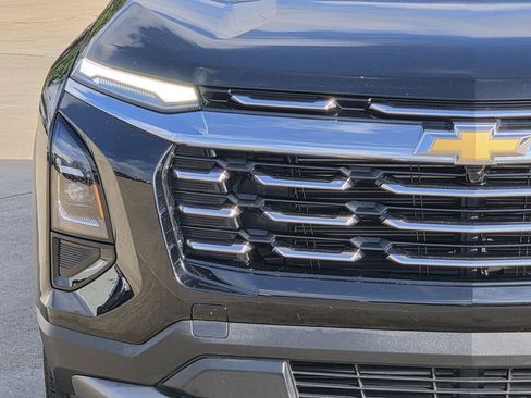 Used 2025 Chevrolet Equinox LT FWD image 5