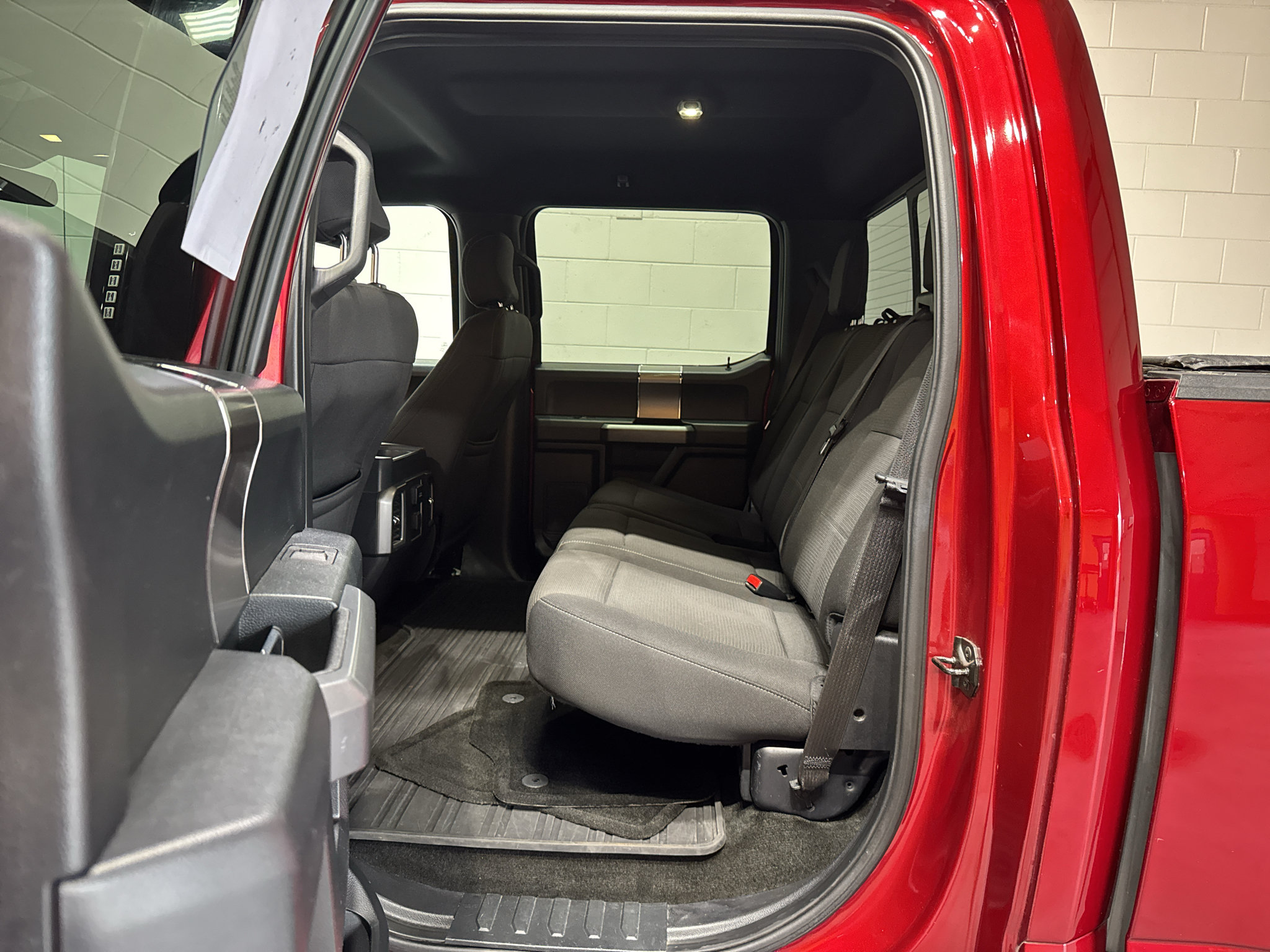 Used 2015 Ford F150 XLT w/ Equipment Group 301A Mid AWD/4WD image 13