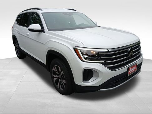 New 2026 Volkswagen Atlas SE image 7