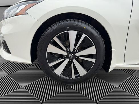 Used 2020 Nissan Altima 2.5 SL image 9