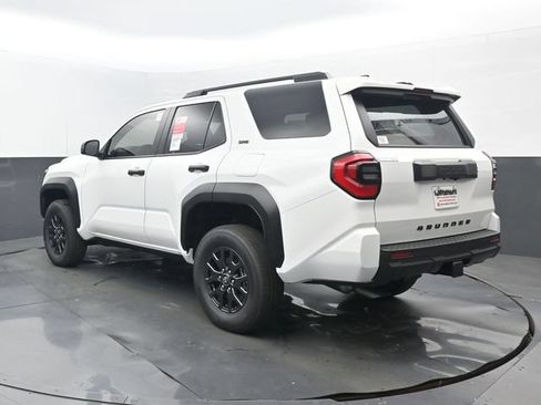 New 2026 Toyota 4Runner SR5 AWD/4WD image 3