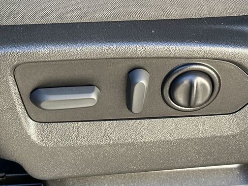 Used 2021 Chevrolet Silverado 1500 RST image 39