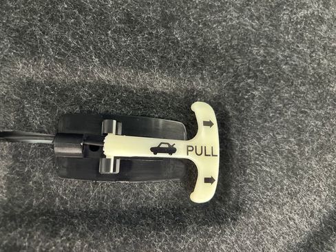 Used 2025 Nissan Altima 2.5 SV image 32