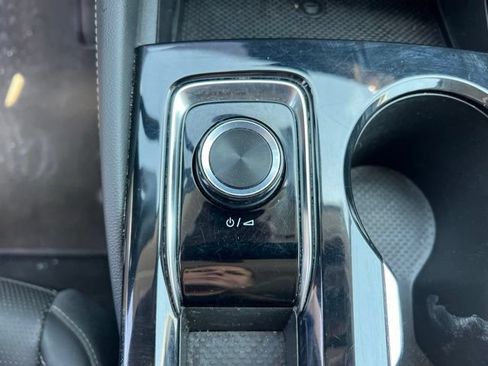 Used 2024 Buick Envision Preferred AWD/4WD image 24