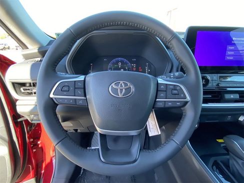 Certified 2026 Toyota Grand Highlander XLE image 25