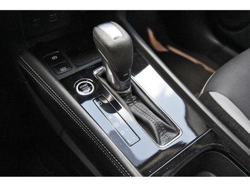 Used 2023 Nissan Kicks SR w/ SR Premium Package FWD image 13