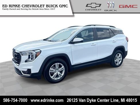 Certified 2024 GMC Terrain SLE w/ Driver Convenience Package FWD image 1