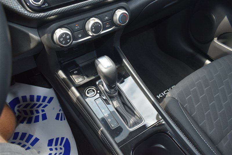 Used 2023 Nissan Kicks SV FWD image 15