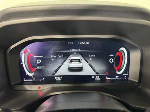 Used 2025 Nissan Rogue Platinum AWD/4WD image 24