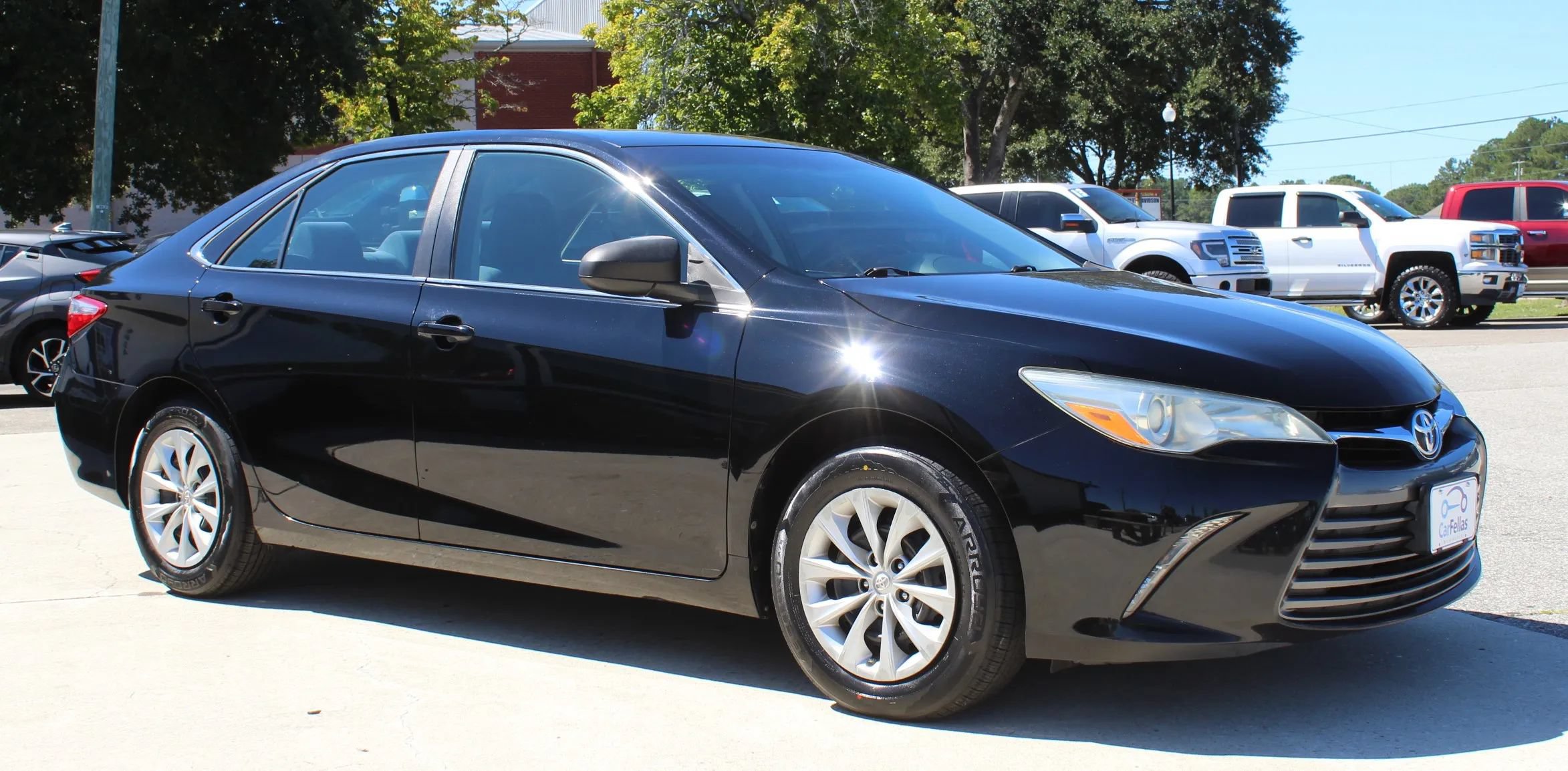 Used 2016 Toyota Camry LE FWD image 7