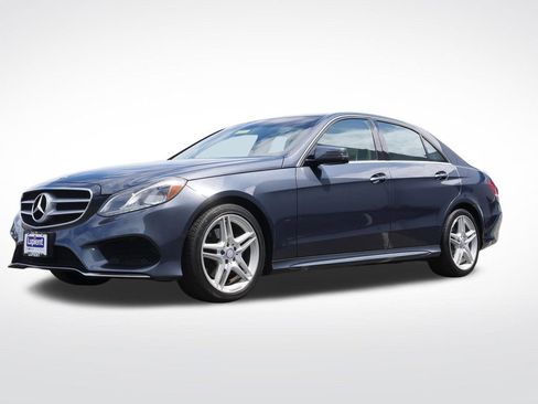 Used 2014 Mercedes-Benz E 350 4MATIC Sedan image 11
