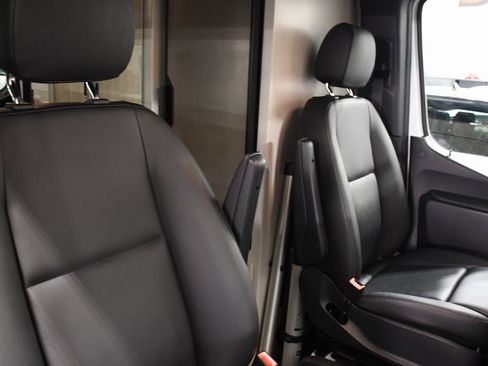 Used 2022 Mercedes-Benz Sprinter 144 Cargo image 21
