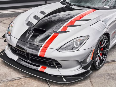 Used 2016 Dodge Viper ACR w/ Extreme Aero Package RWD image 6