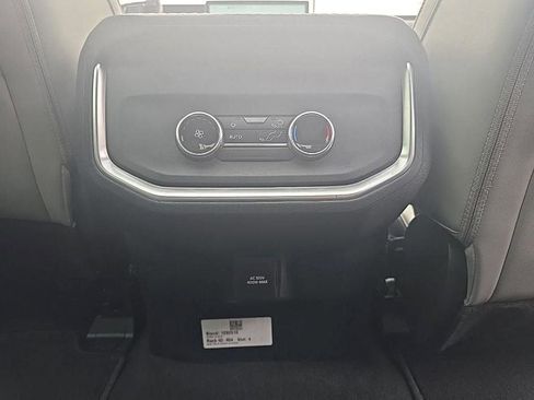 Used 2025 Ford Expedition Active image 37