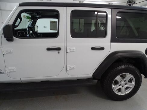 Used 2021 Jeep Wrangler Unlimited Sport AWD/4WD image 17