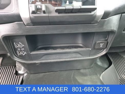 New 2026 RAM 2500 Tradesman w/ Chrome Appearance Group AWD/4WD image 20