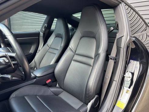 Certified 2021 Porsche 911 Carrera image 5
