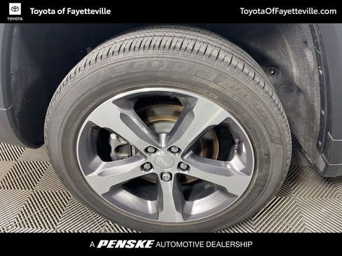 Used 2024 Jeep Grand Cherokee L Limited w/ Trailer Tow Package image 16