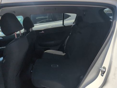 Used 2019 Kia Sportage LX FWD image 9