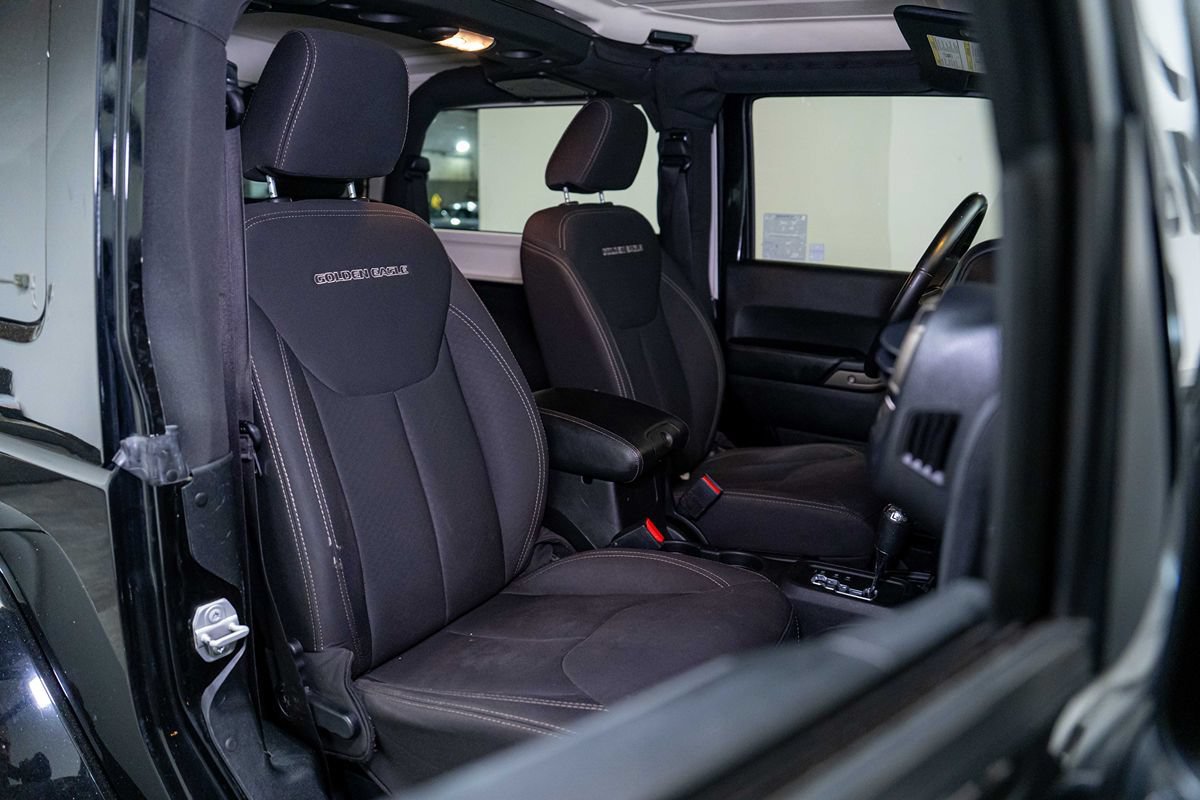 Used 2018 Jeep Wrangler Sport AWD/4WD image 16